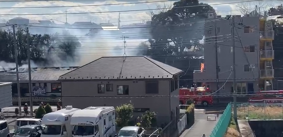 うちの前のドッグカフェが火事 ガラス工房hiro 松戸市 ステンドグラス教室 アトリエ